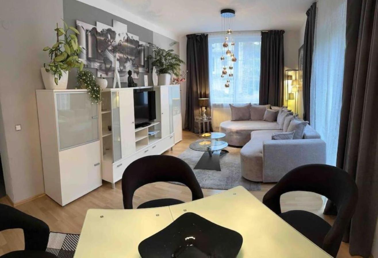 Wohnung 1 Mit 2 Schlafzimmern Und Terrasse Grossgmain Exteriér fotografie